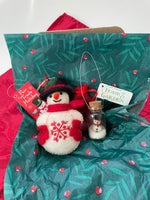 Load image into Gallery viewer, Snowman Ornament Gift Box
